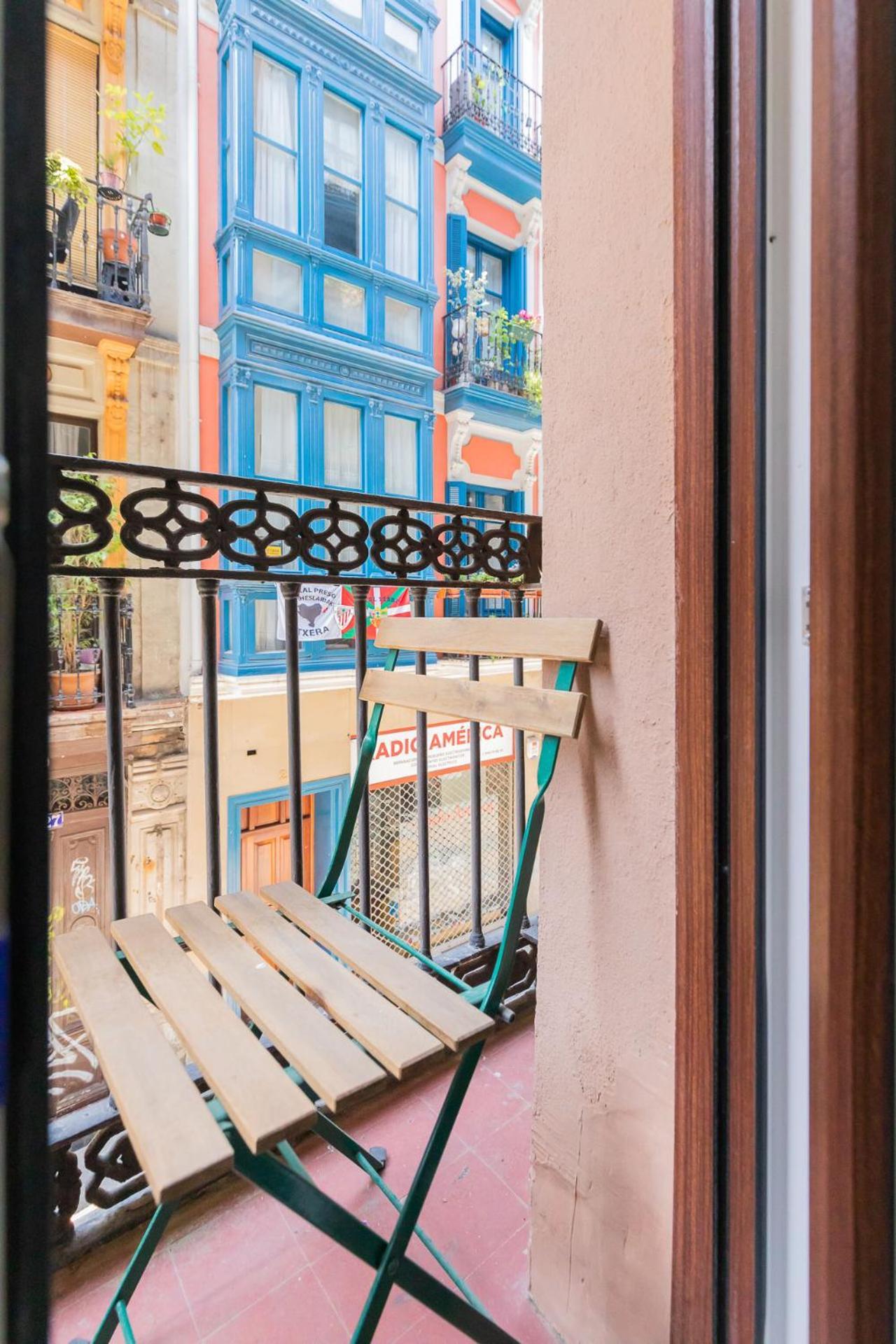 Comfy Old Town Apartment By Next Stop บิลเบา ภายนอก รูปภาพ